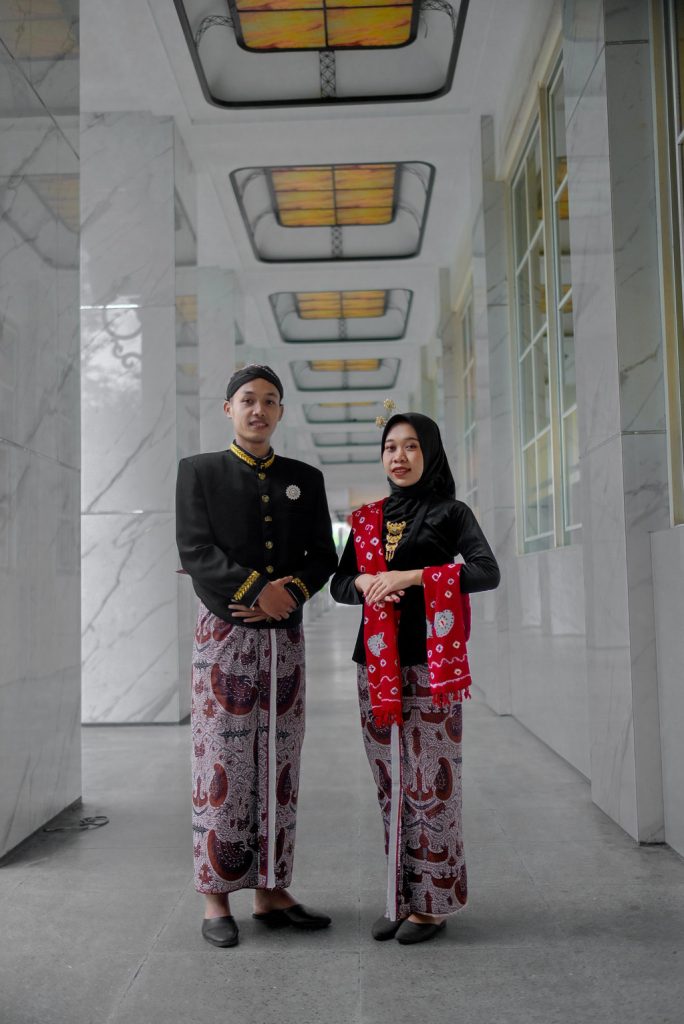 Dyah & ahmad link